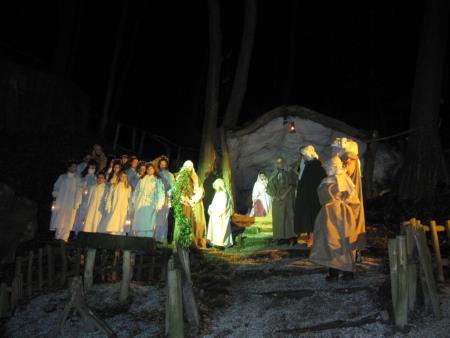 Predstava Božična noč pri Ivanovem izviru 13